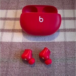 Beat head phones.